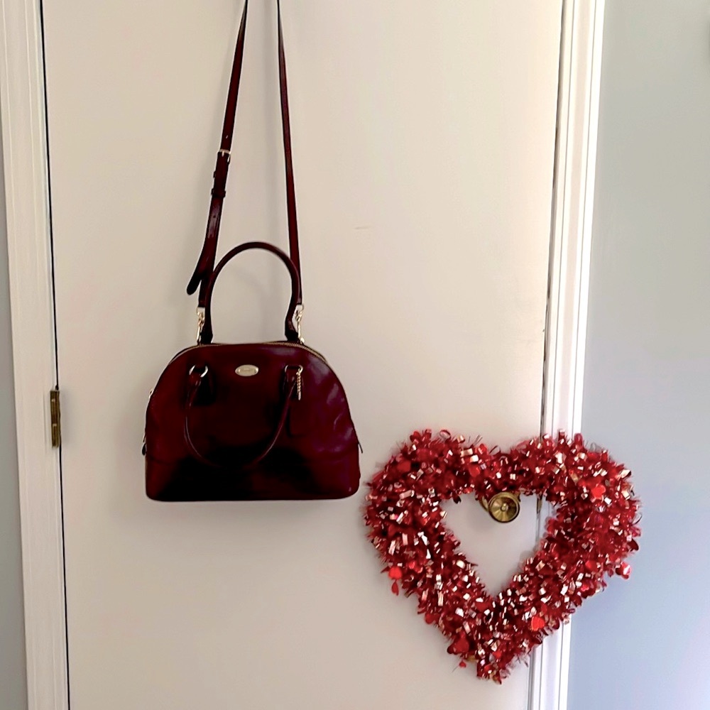 EUC red Coach pebble leather crossbody satchel